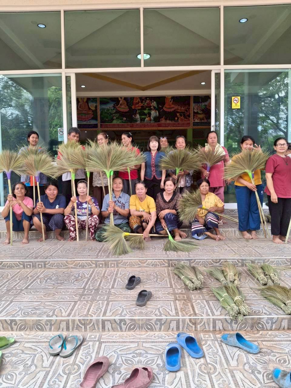 >>พช.เต่างอย เดินหน้าส่งเสริมประชาชนเข้าถึงแหล่งทุนบ้านโนนเจริญ เสริมสร้างเศรษฐกิจฐานราก