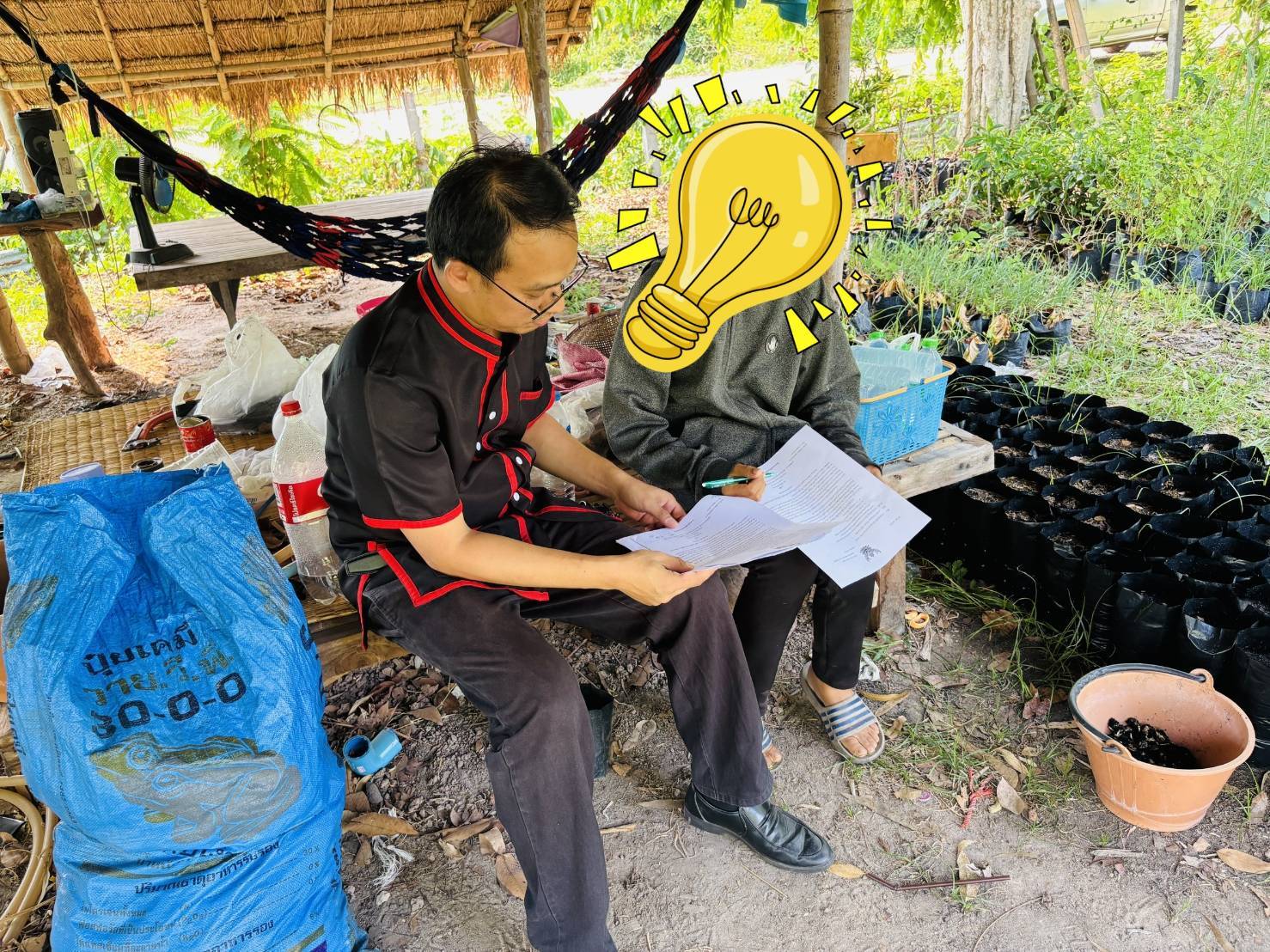 พช.เต่างอย ลงพื้นที่ติดตามหนี้กองทุนพัฒนาบทบาทสตรีค้างชำระ