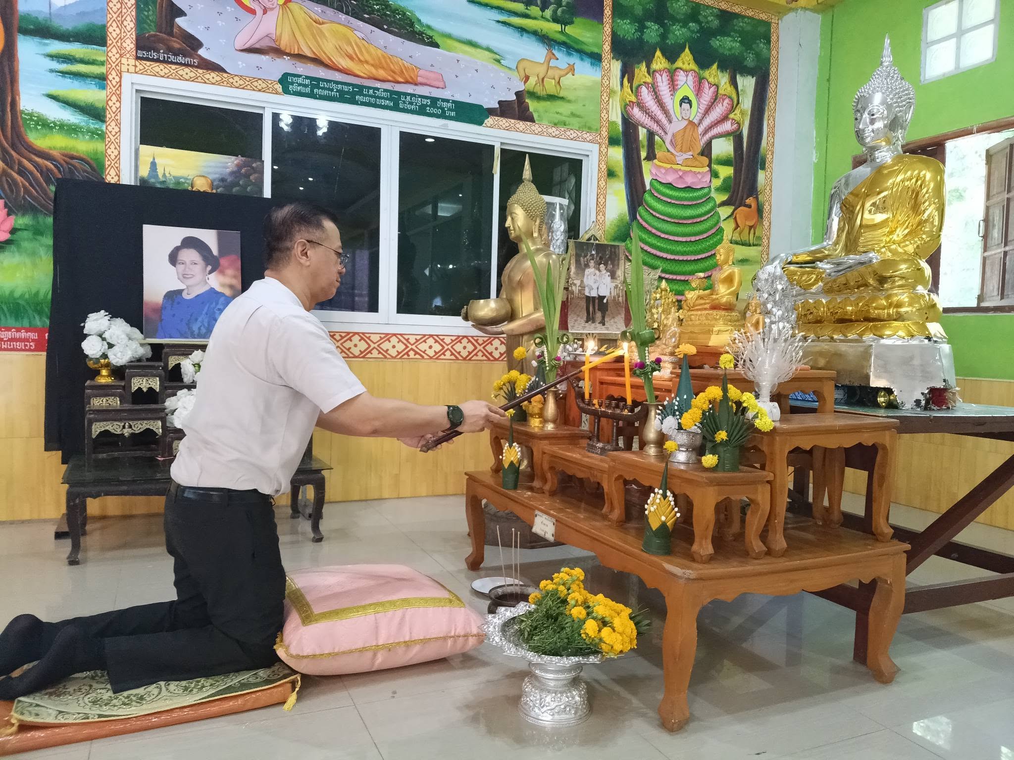 พช.เต่างอย ร่วมกิจกรรมทำบุญตักบาตรพระสงฆ์ สืบสานประเพณีอันดีงามของท้องถิ่น